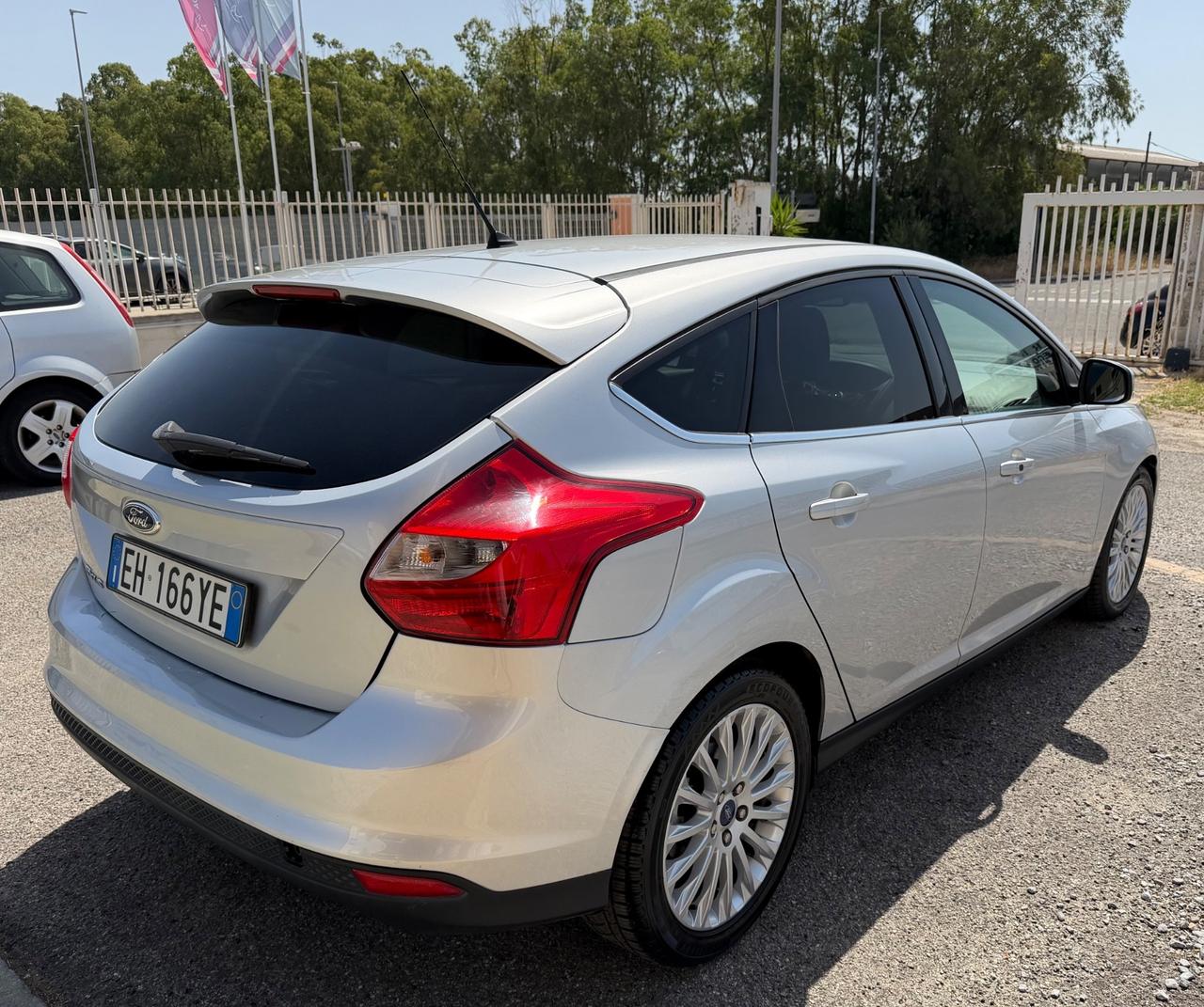 Ford Focus 1.6 TDCi 115 CV Titanium -68.000 KM-