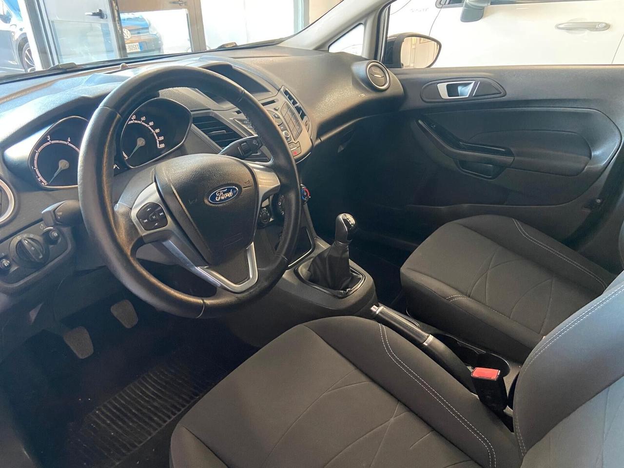Ford Fiesta 1.5 TDCi 75CV 5 porte Titanium