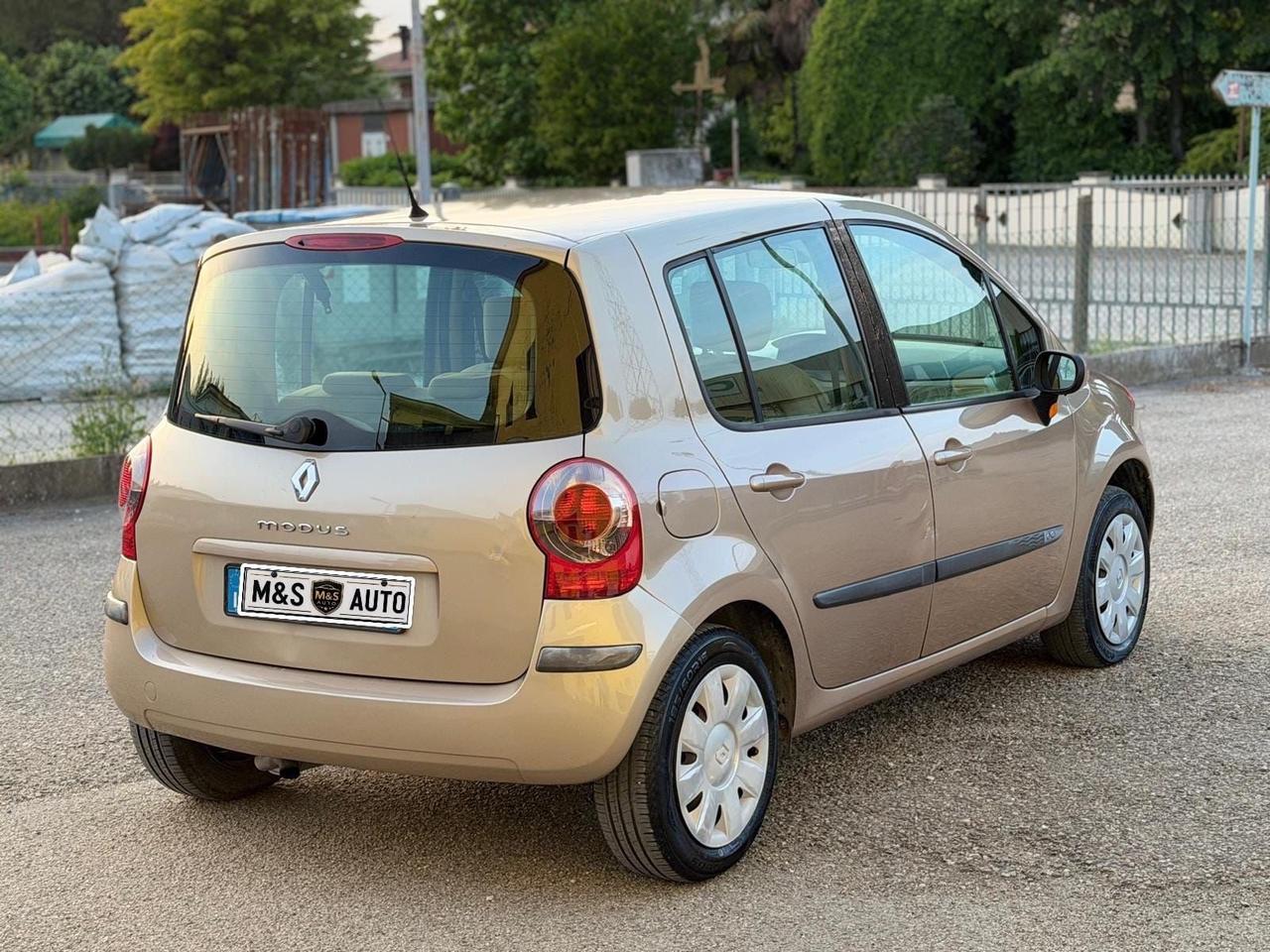 Renault Modus 1.5 dCi 70CV Dynamique