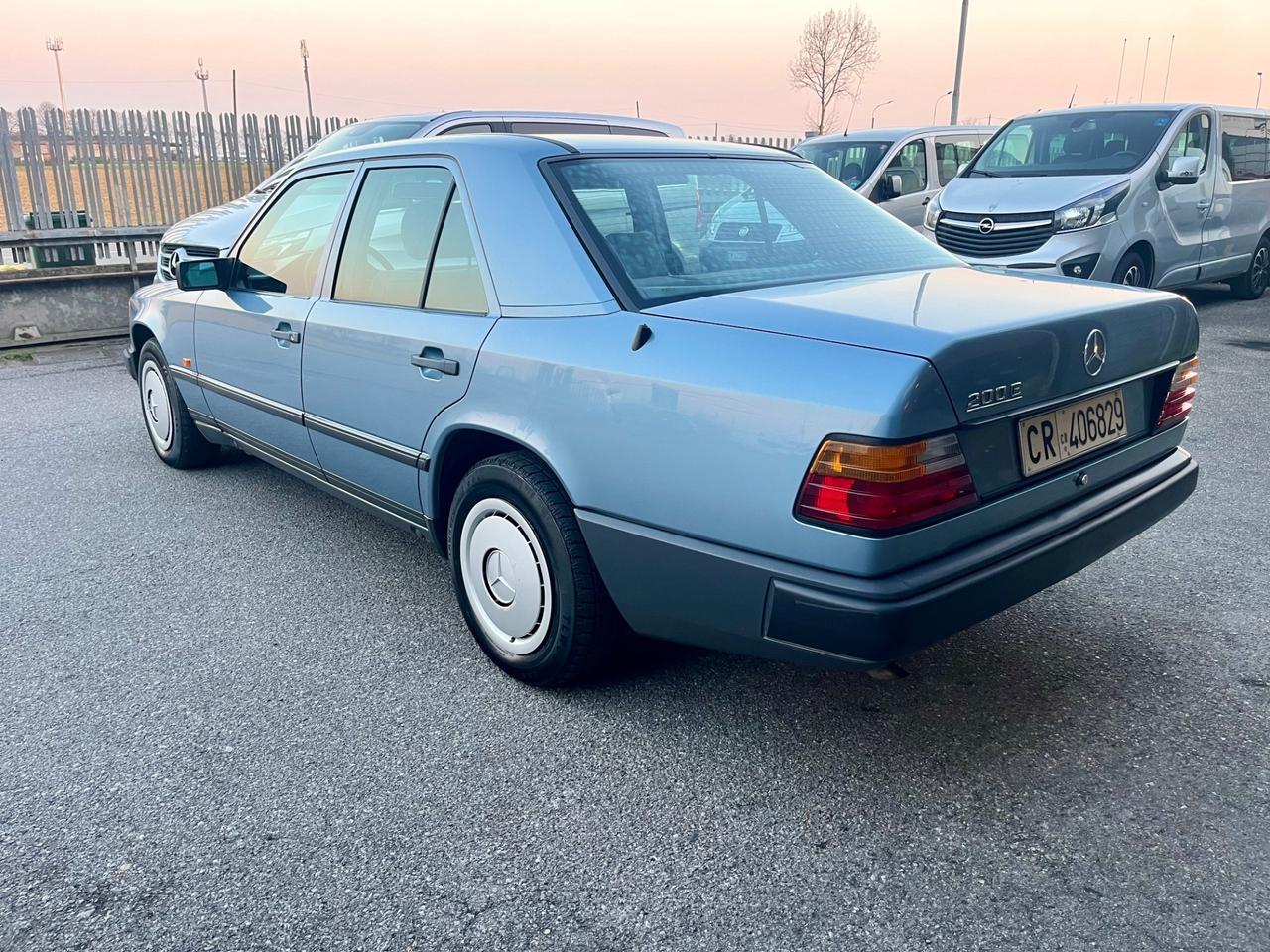 Mercedes-benz E 200 w124