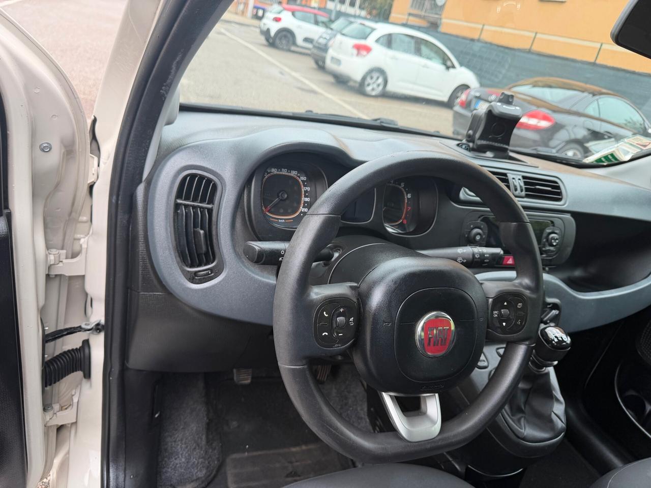 Fiat Panda 1.2 - NEOATENTATI - 12 MESI DI GARANZIA -