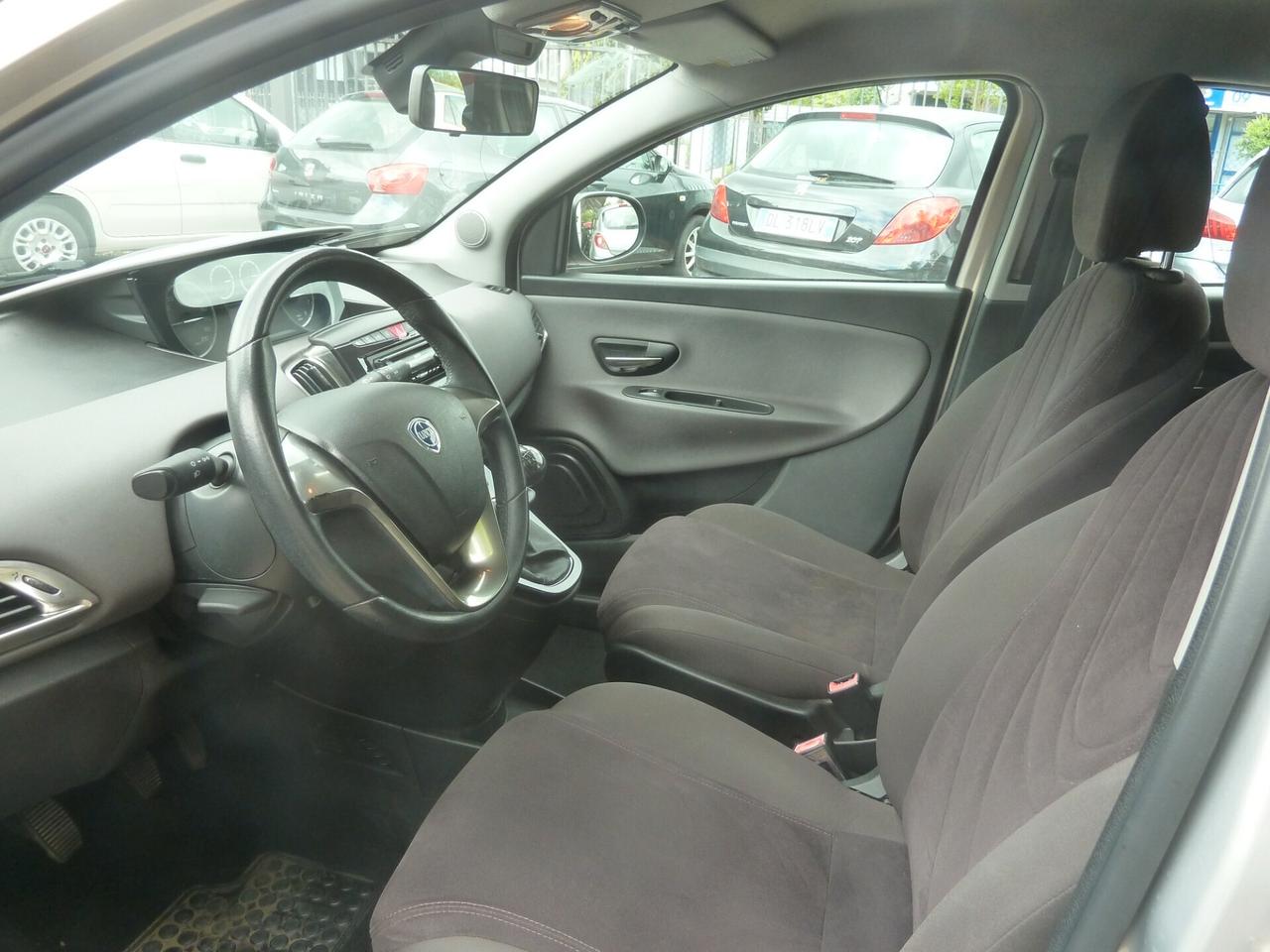 Lancia Ypsilon 1.2 69 CV 5p. GPL OK Neopatentati