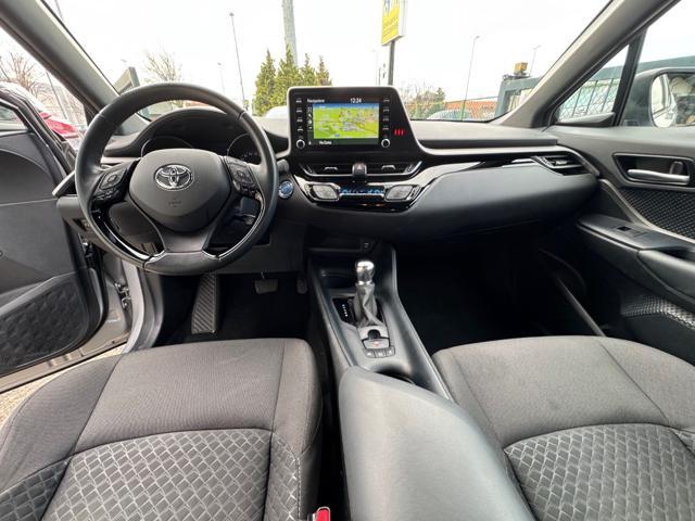 TOYOTA C-HR 1.8 Hybrid E-CVT Business