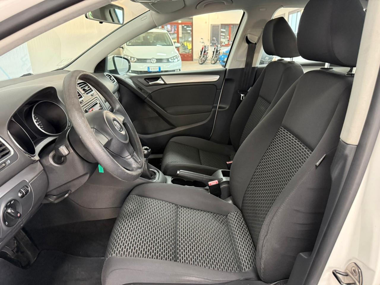 Volkswagen Golf 1.6 Tdi 105cv 5P Comfortline