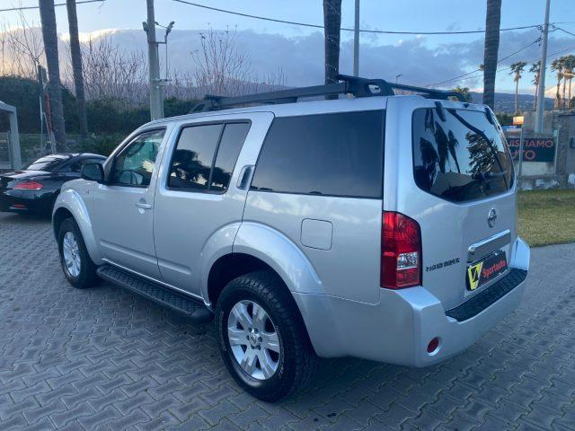 NISSAN Pathfinder 2.5 dCi SE 7 POSTI