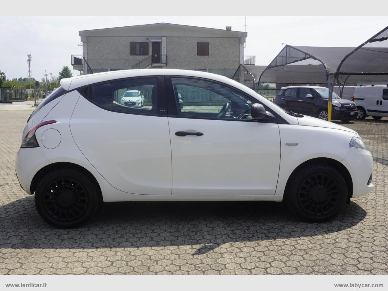 LANCIA Ypsilon 1.0 FireFly 5pS&S Hyb. Eco Silv.