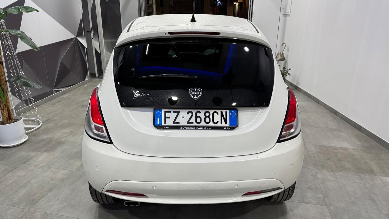 Lancia Ypsilon 1.2 69 CV 5 porte S&S Platinum-43.000 km