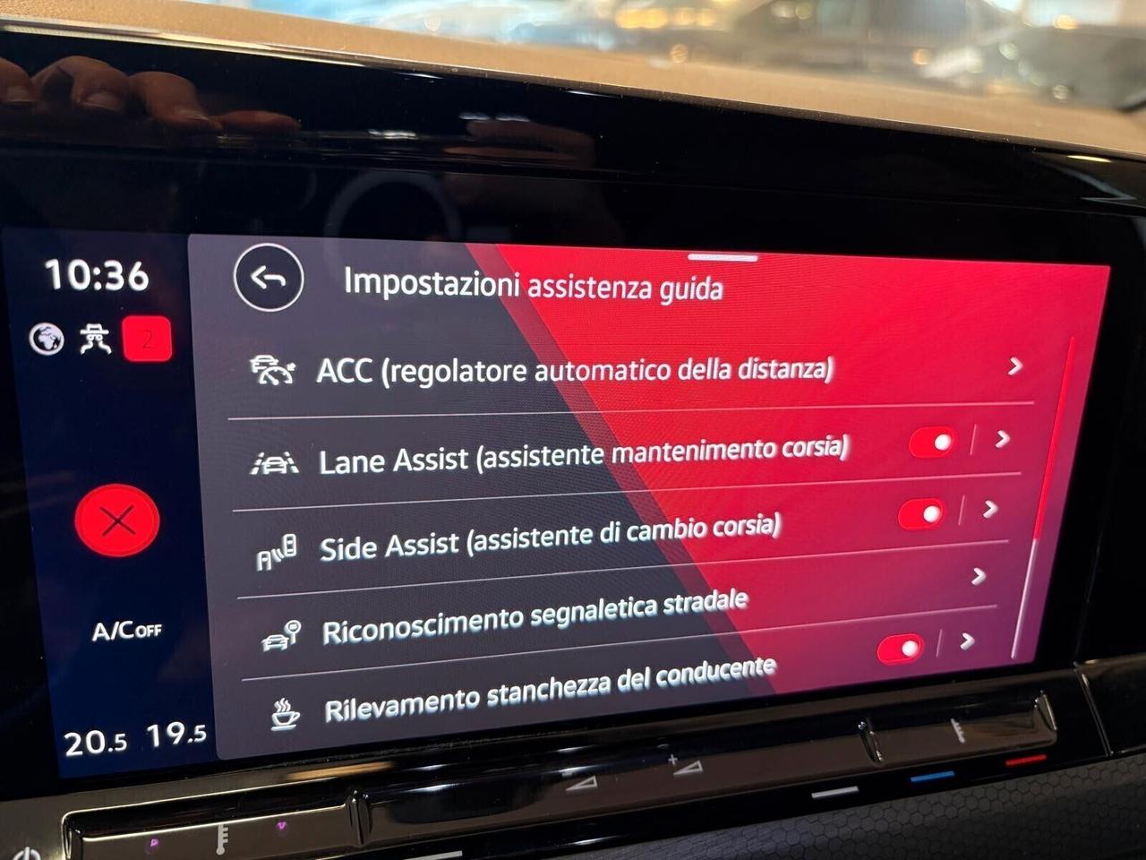 Volkswagen Golf GTD 2.0 TDI 200 CV DSG 43000 KM