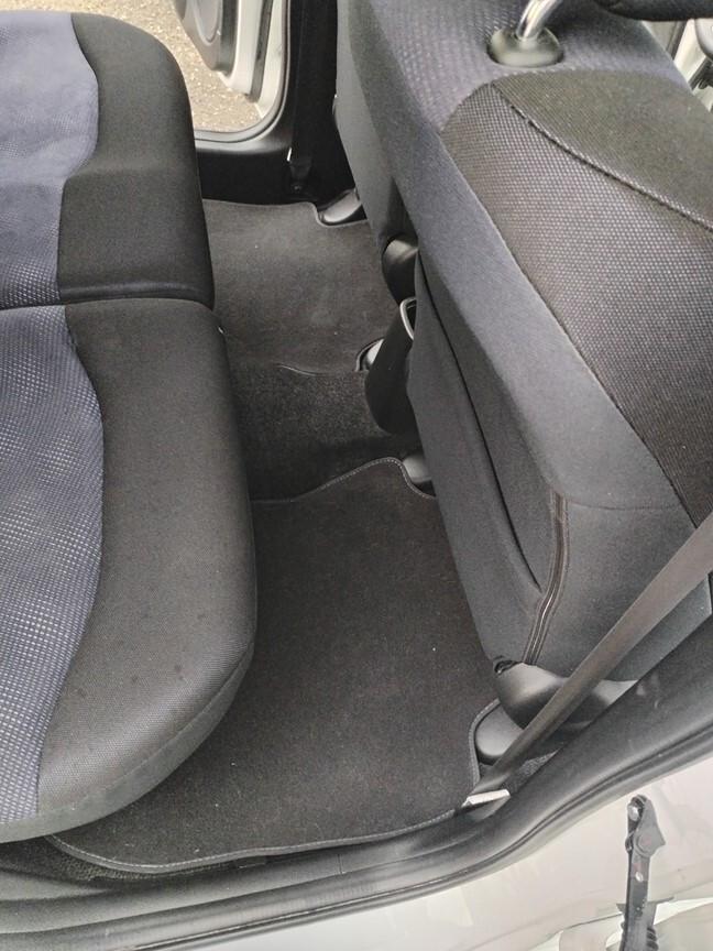 Honda Jazz 1.4 i-VTEC Trend 43000KM 6/2012 CONSEGNA CON TAGLIANDO E GOMME NUOVE