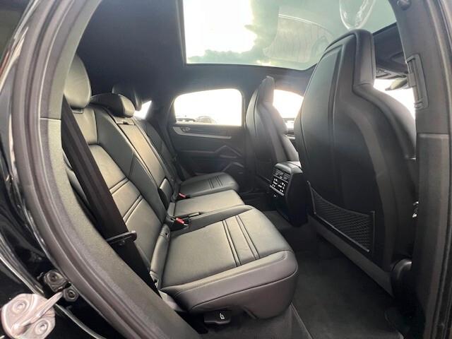 Porsche Cayenne Coupé 3.0 V6 S E-Hybrid Subentro Leasing