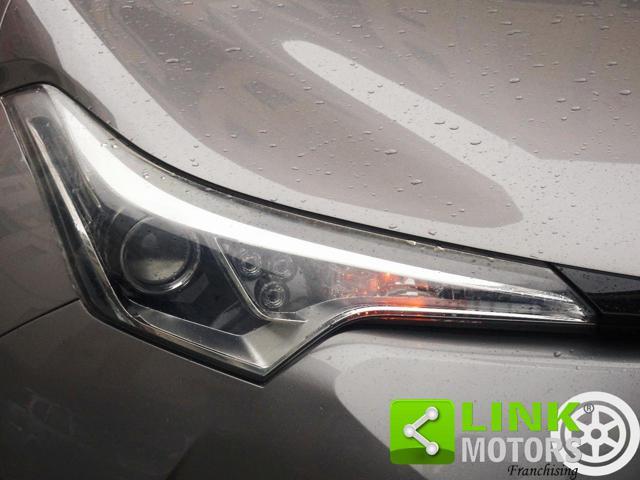 TOYOTA C-HR 1.8 Hybrid E-CVT Business