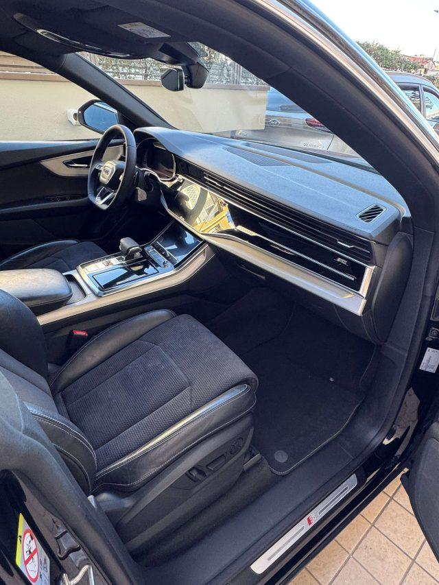 AUDI Q8 50 3.0 tdi S-line Tetto cerchi 22 quattro