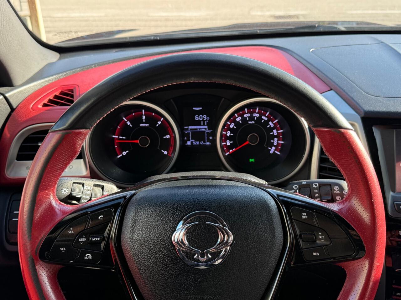 Ssangyong Tivoli 1.6d CV115 2WD Go