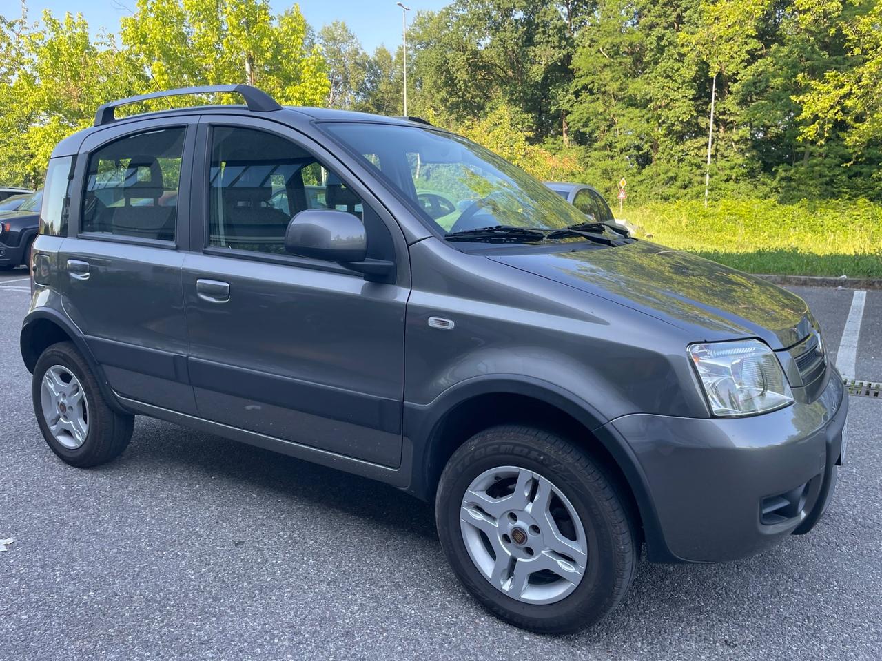 Fiat Panda 1.3 MJT 16V DPF 4x4 *Neopatentati*Solo 120000km*