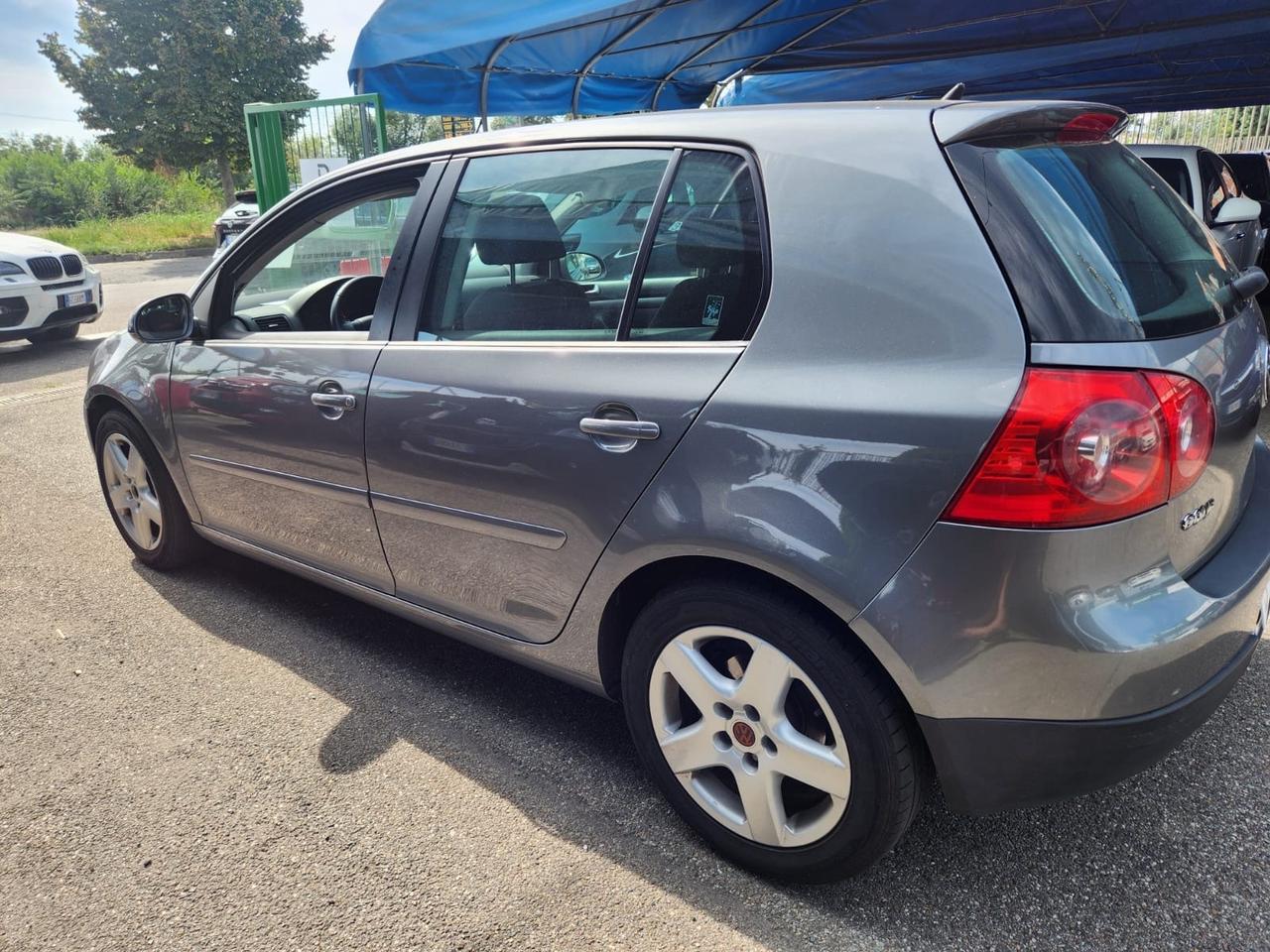 Volkswagen Golf 1.6 5p. Trendline BiFuel G