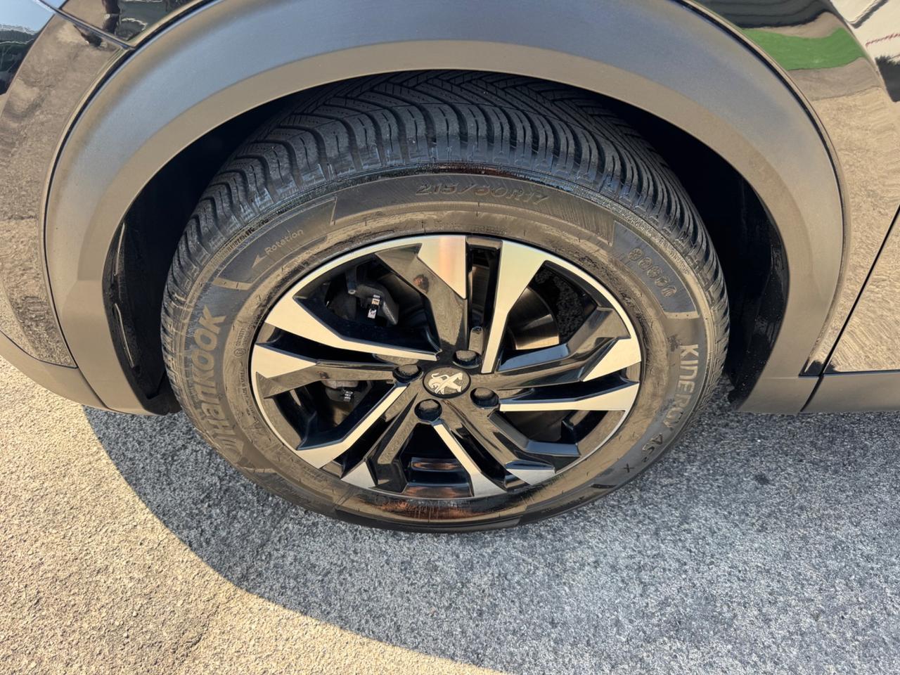 Peugeot 2008 BlueHDi 130 S&S EAT8 Allure