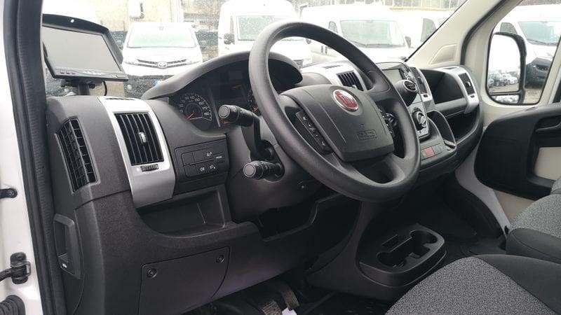 FIAT Ducato 33 2.3 MJT 140CV PM-TM 7 Posti Semi Vetrato Gancio traino