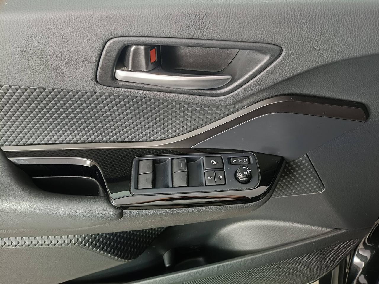 TOYOTA C-HR I 2020 - C-HR 1.8h Trend e-cvt