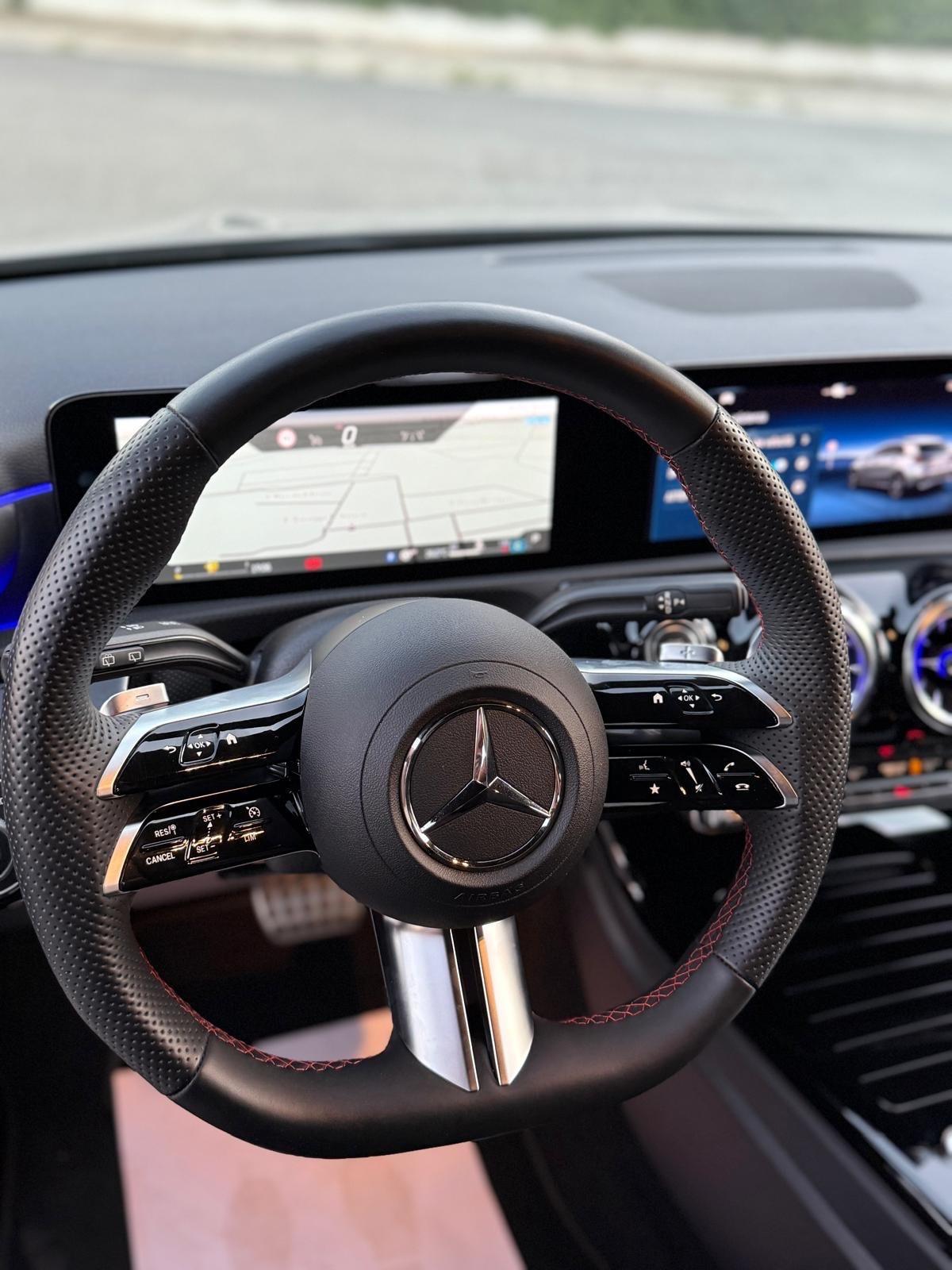 Mercedes-Benz Classe A 180d AMG Line Premium
