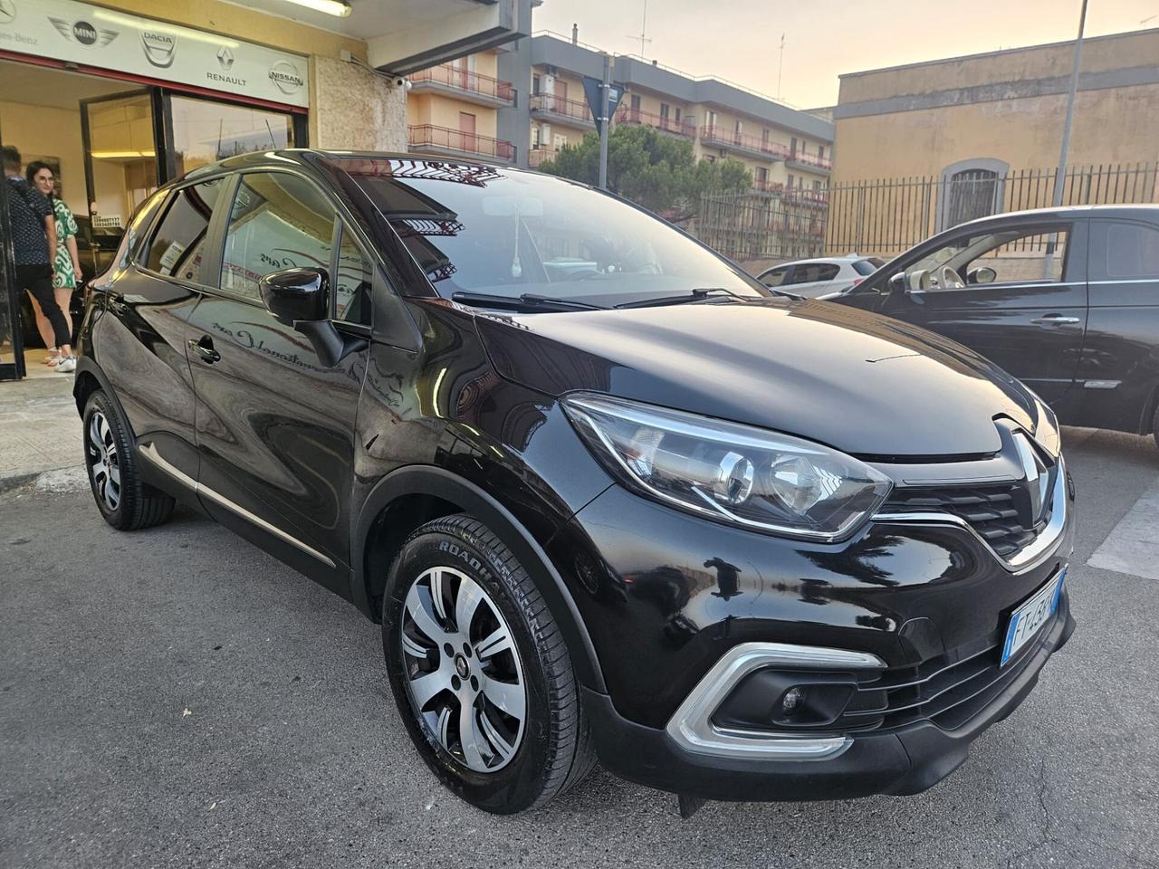 Renault Captur 1.5dci 66kw 90cv FULL NEOPATENTATI