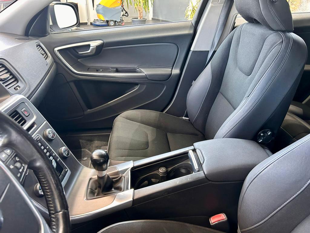 Volvo V60 2.0 d3 Momentum