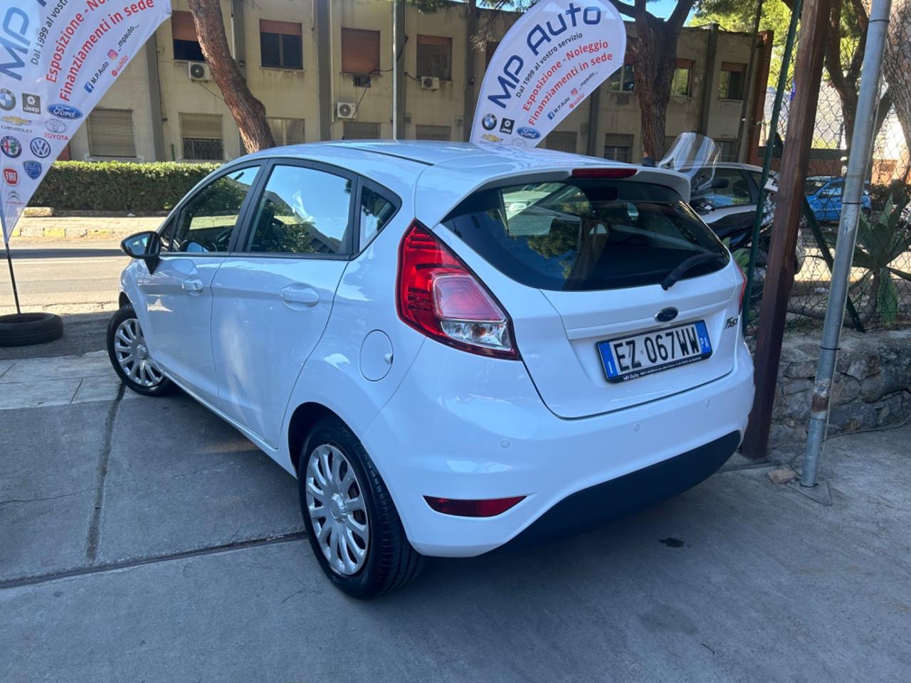 Ford Fiesta 1.0 80CV 5 porte Black & White Edition