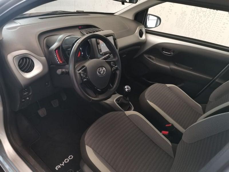 Toyota Aygo 2ª serie Connect 1.0 VVT-i 72 CV 5p. x-play