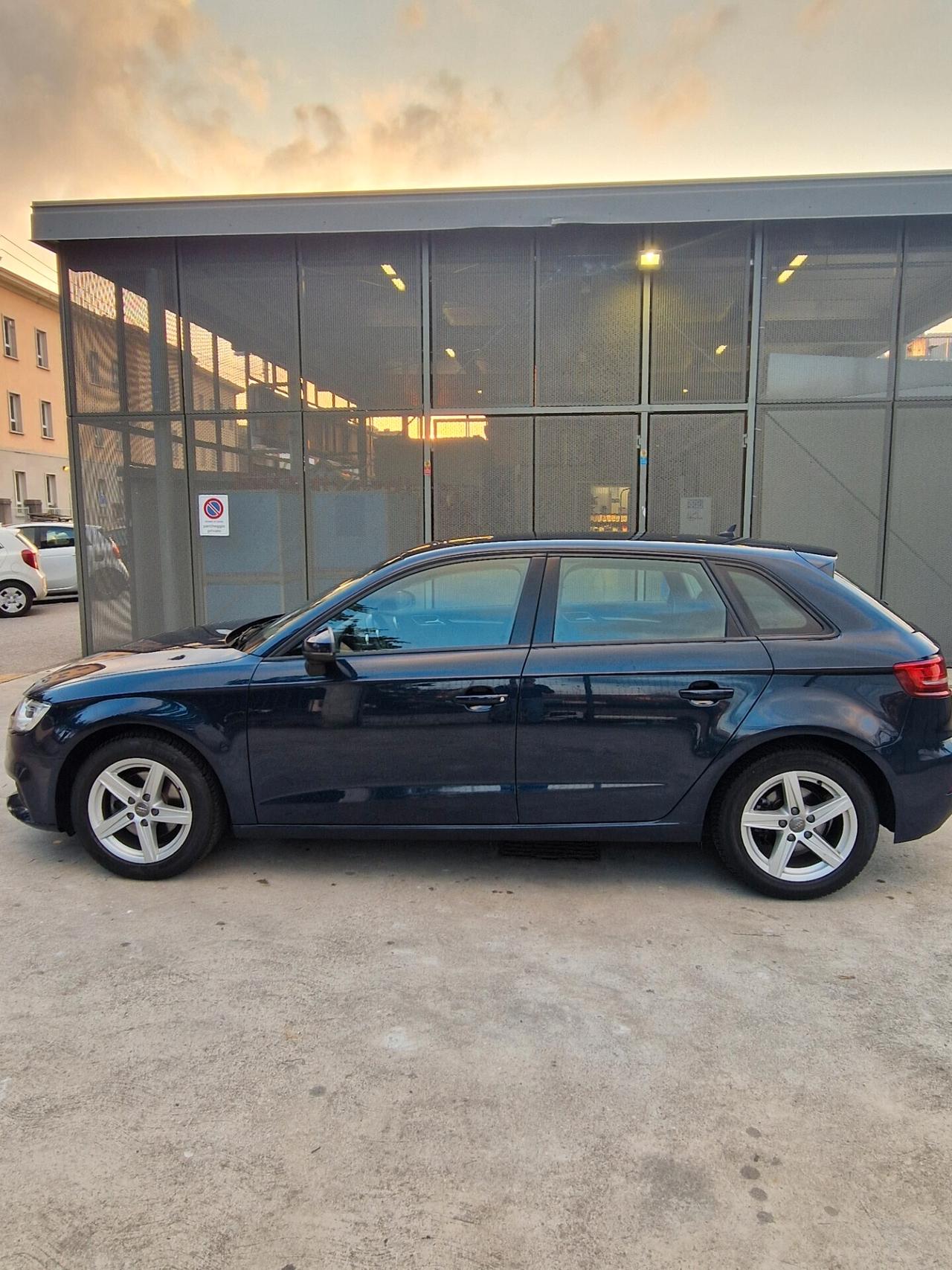 Audi A3 35TFSI 150CV 2019 - Garanzia 12 Mesi