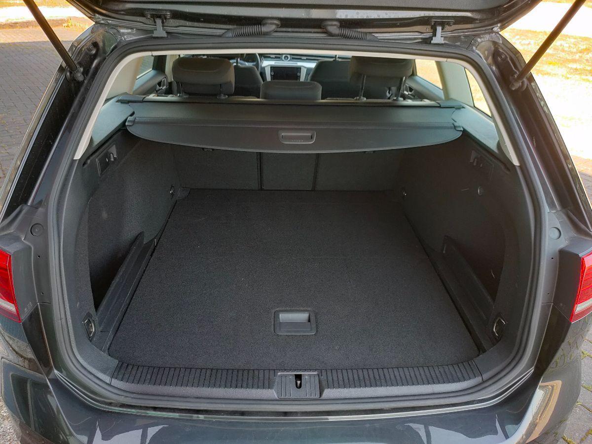 VOLKSWAGEN - Passat Variant - Passat 2.0 TDI Var. Business DPF
