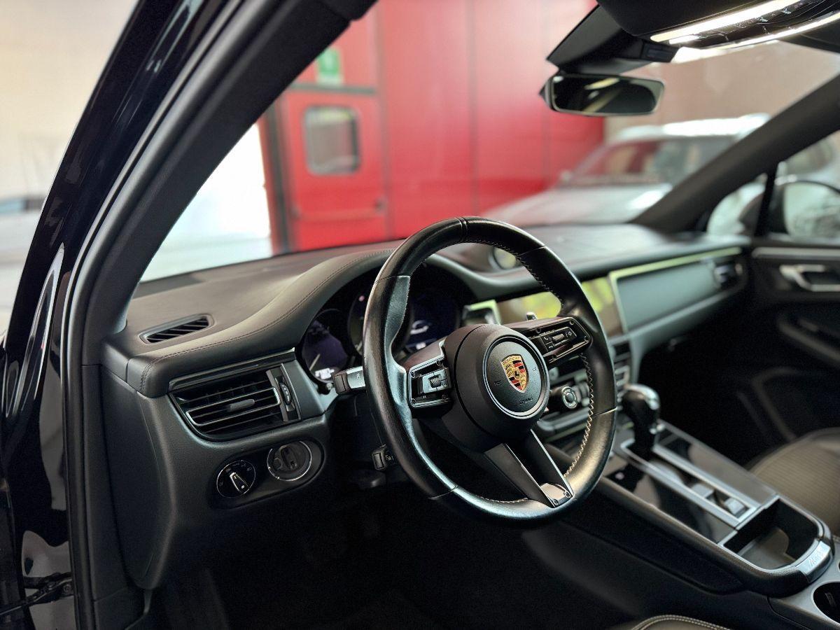 PORSCHE - Macan - 2.0 T