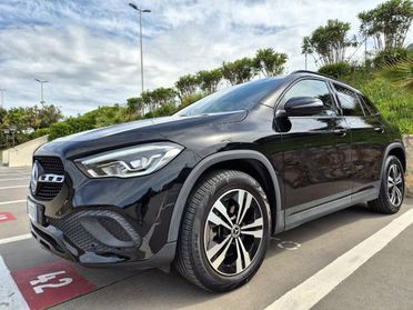 MERCEDES-BENZ GLA 220 d Automatic 4Matic Sport Plus