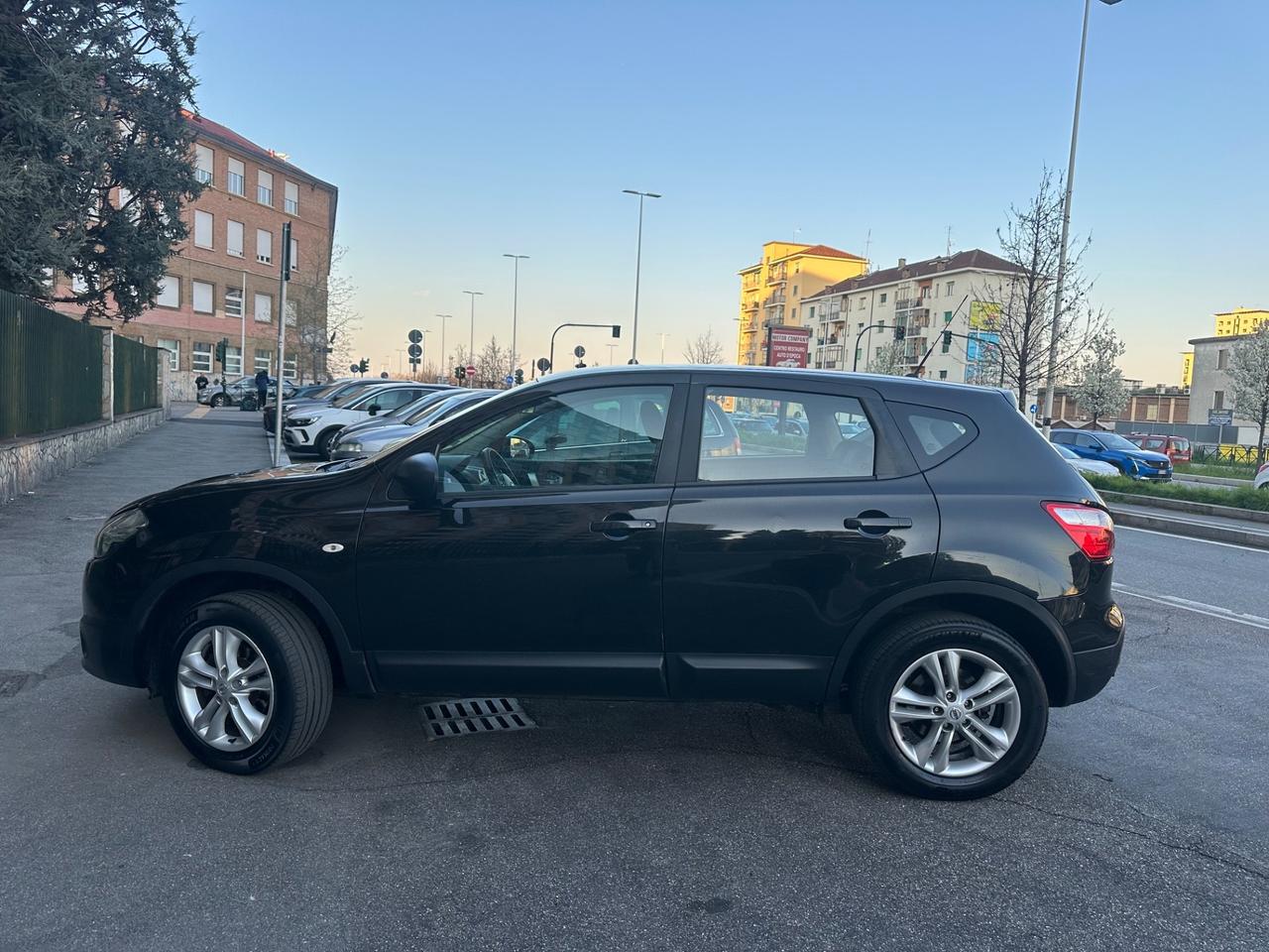 Nissan Qashqai 1.5 dCi economica navigatore