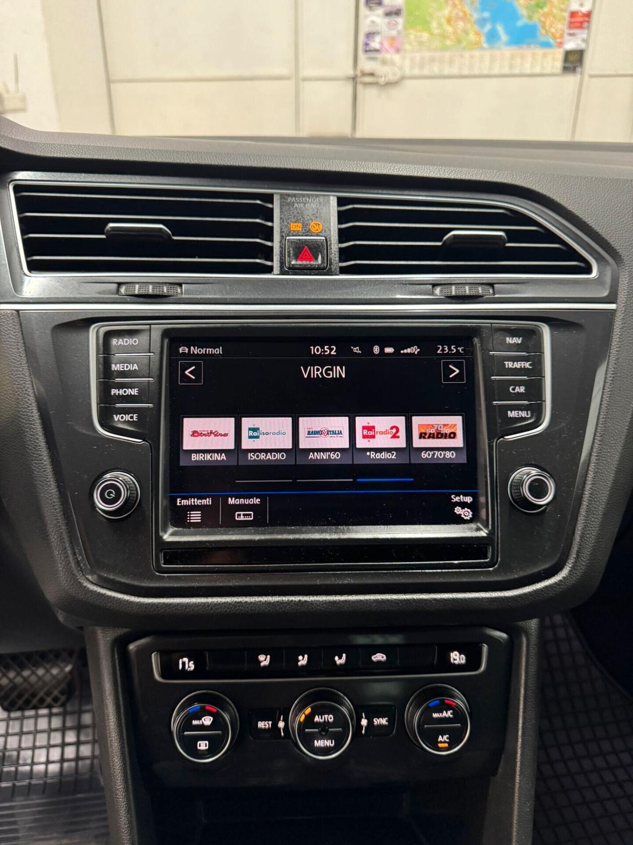 Volkswagen Tiguan 2.0 TDI SCR DSG 4MOTION Business BMT