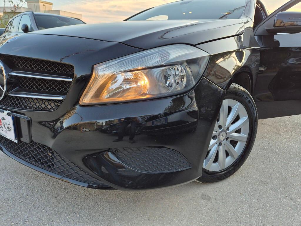 Mercedes A 180 d business 110cv