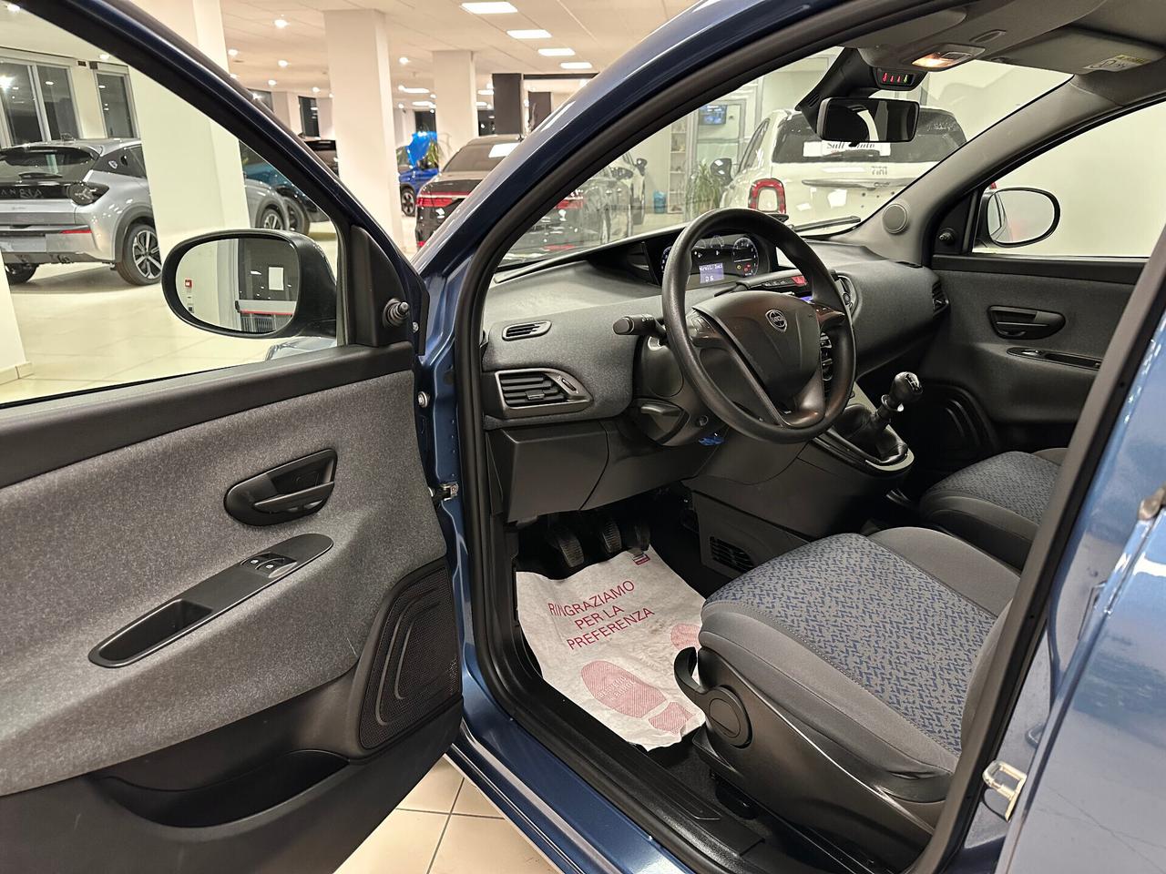 Lancia Ypsilon 1.0 FireFly 5P Hybrid Silver - 2023