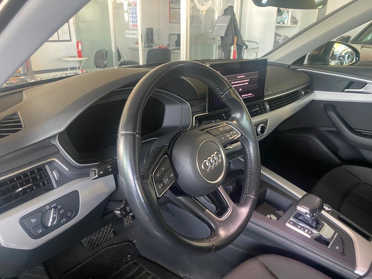 Audi A4 Avant 40 TDI S tronic Business