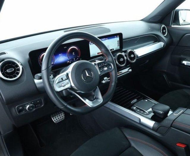 MERCEDES-BENZ GLB 180 d Automatic Premium