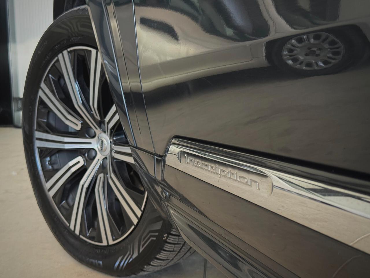 Volvo XC90 Inscription B5 7 posti