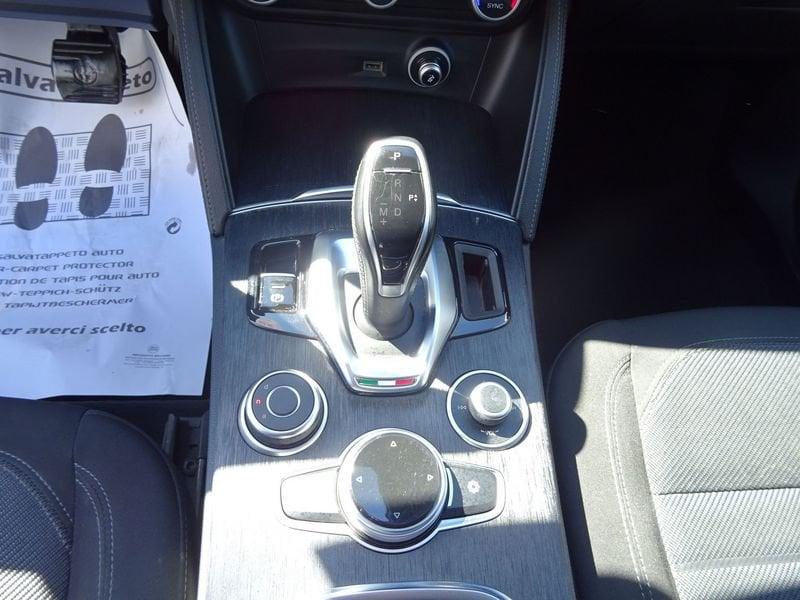 Alfa Romeo Stelvio 2.2 Turbo Diesel 160CV Business AT8 RWD