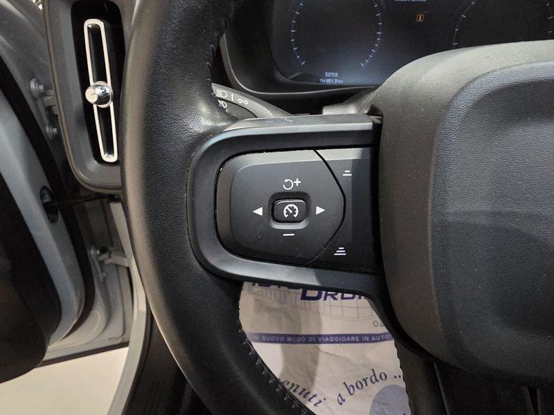 Volvo XC40 XC40 T3 Geartronic Momentum Core 163CV