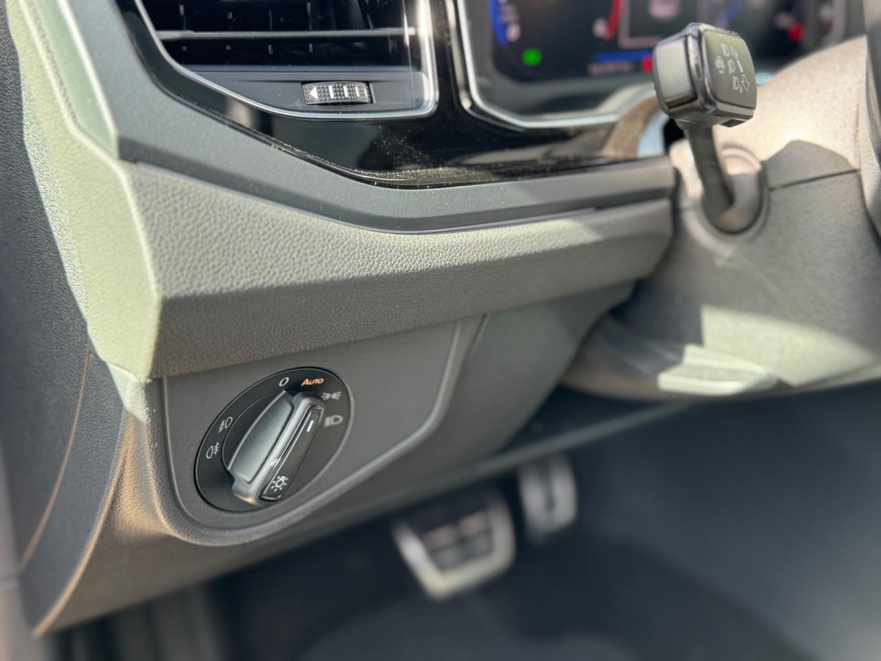 Volkswagen Taigo 1.0 TSI 110 CV DSG R-Line