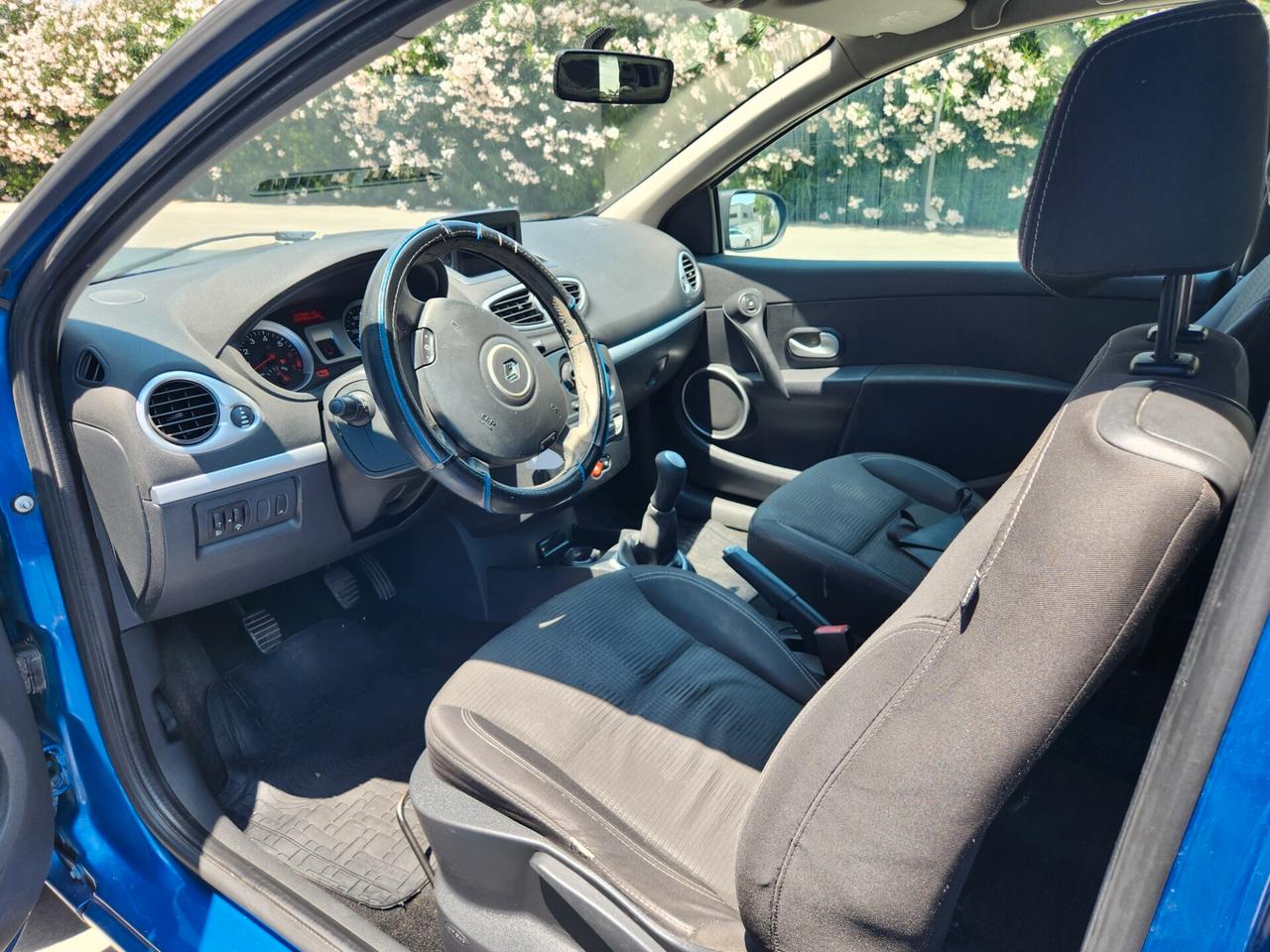 Renault Clio 1.2 16V 3 porte Dynamique