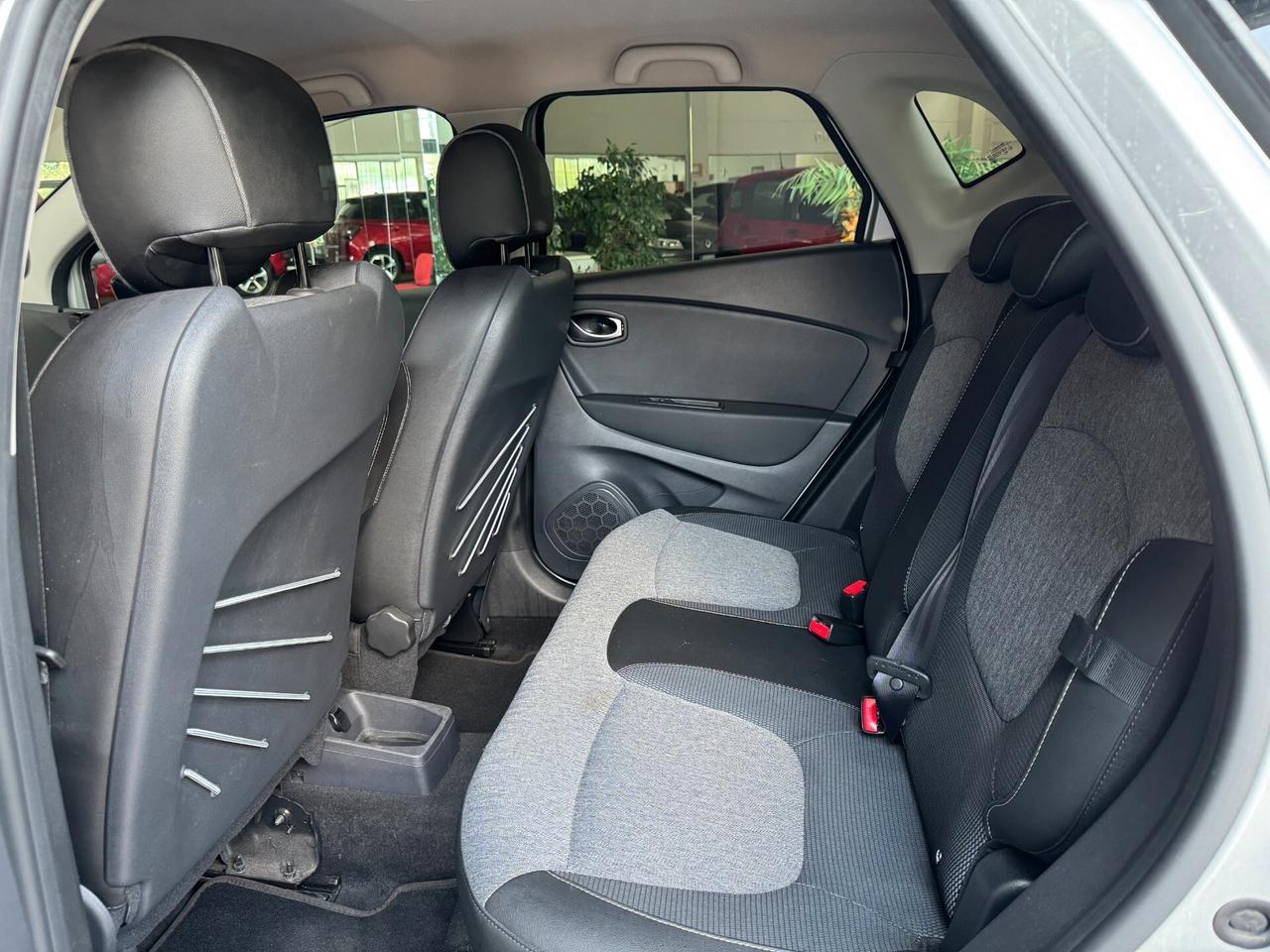 Renault Captur TCe 12V 90 CV Sport Edition2 - OK NEOPATENTATI!