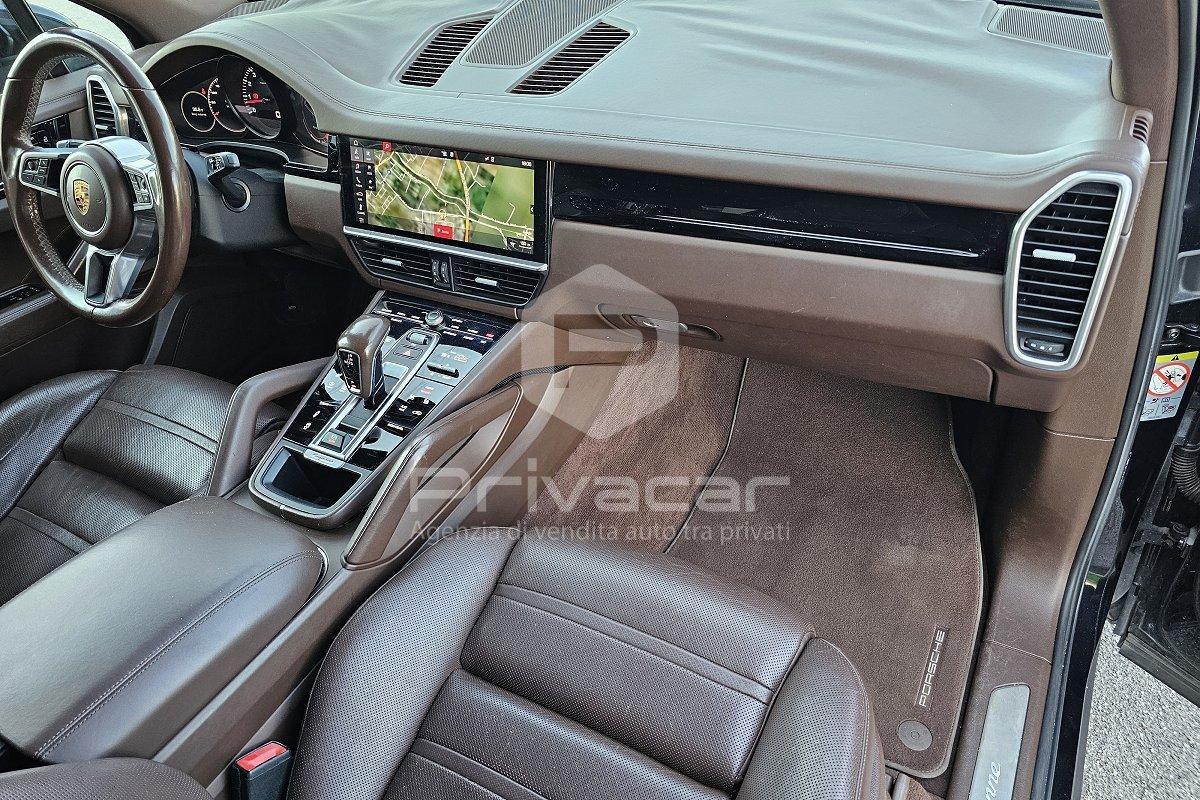 PORSCHE Cayenne 3.0 V6