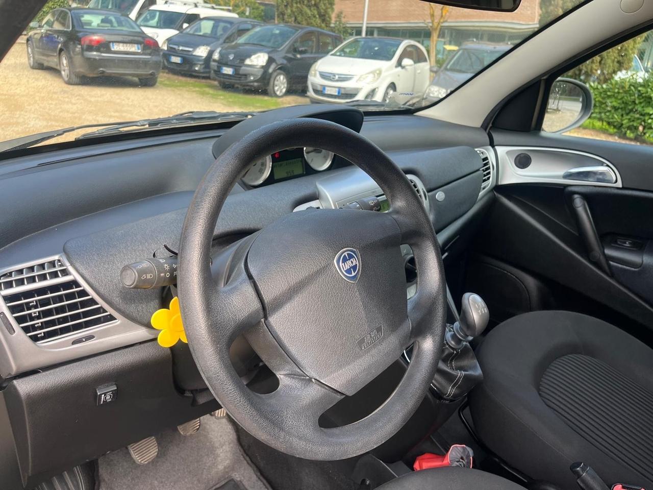 Lancia Ypsilon 1.4 Benzina/GPL - Neopatentati