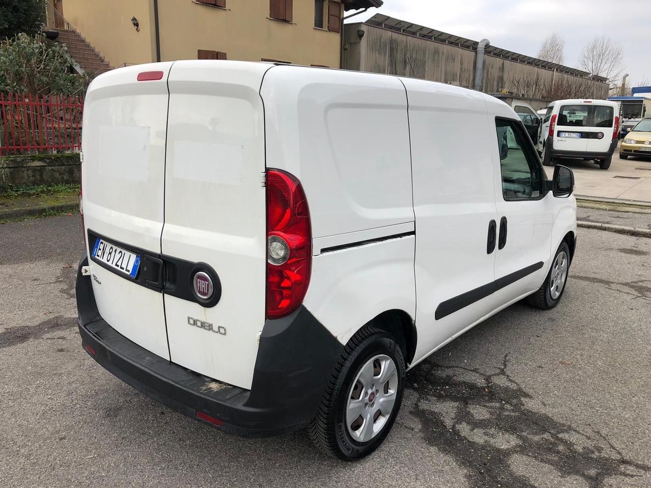 Doblo 1300 mltj 90 cv autocarro