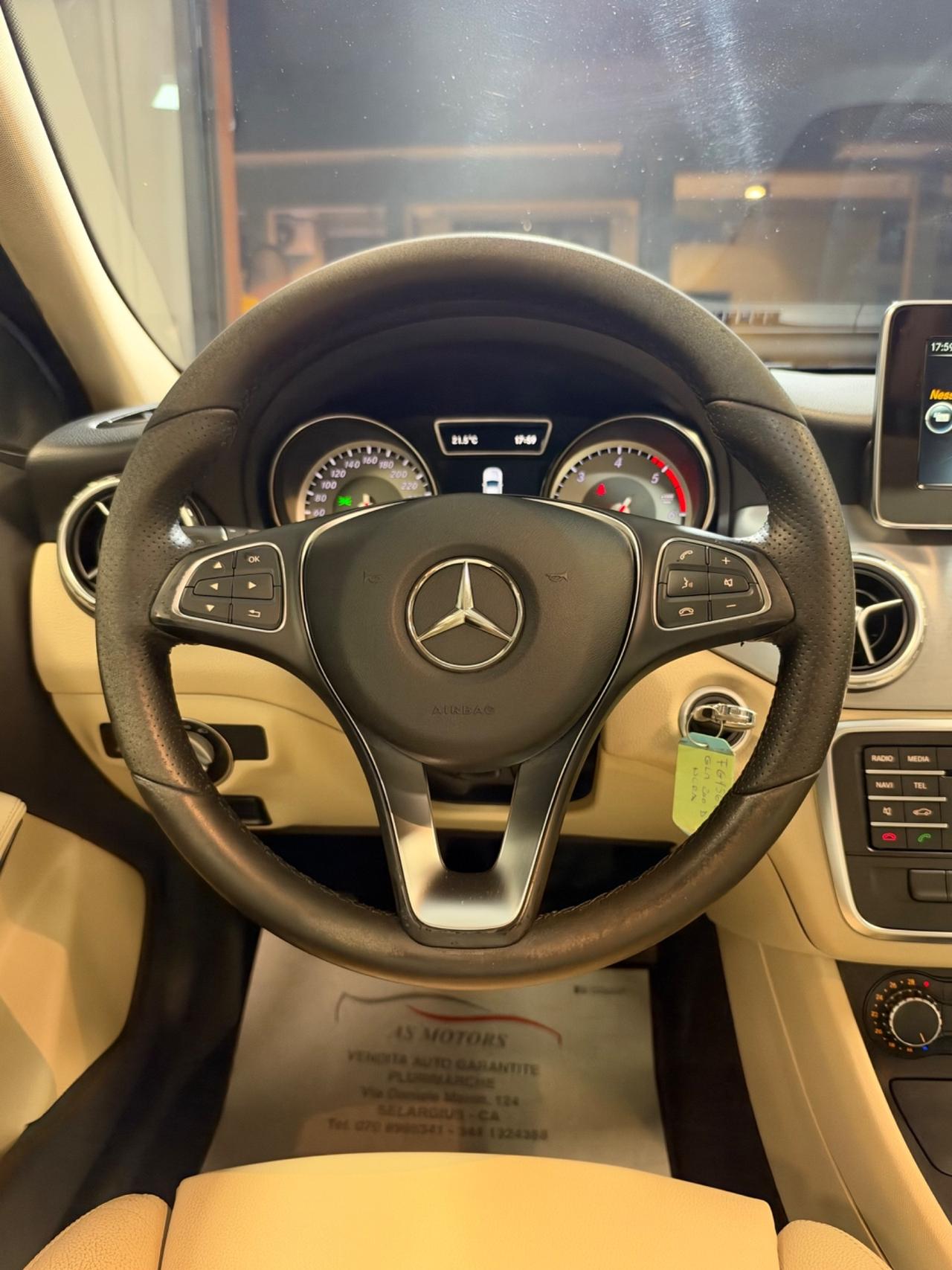 Mercedes-benz GLA 200 d Sport Tetto apribile