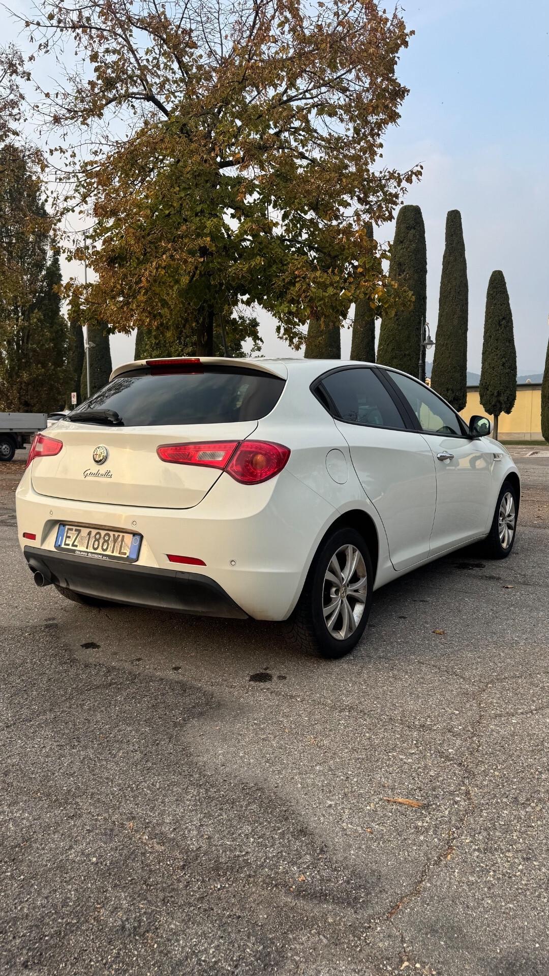 Alfa Romeo Giulietta 1.6 Distinctive