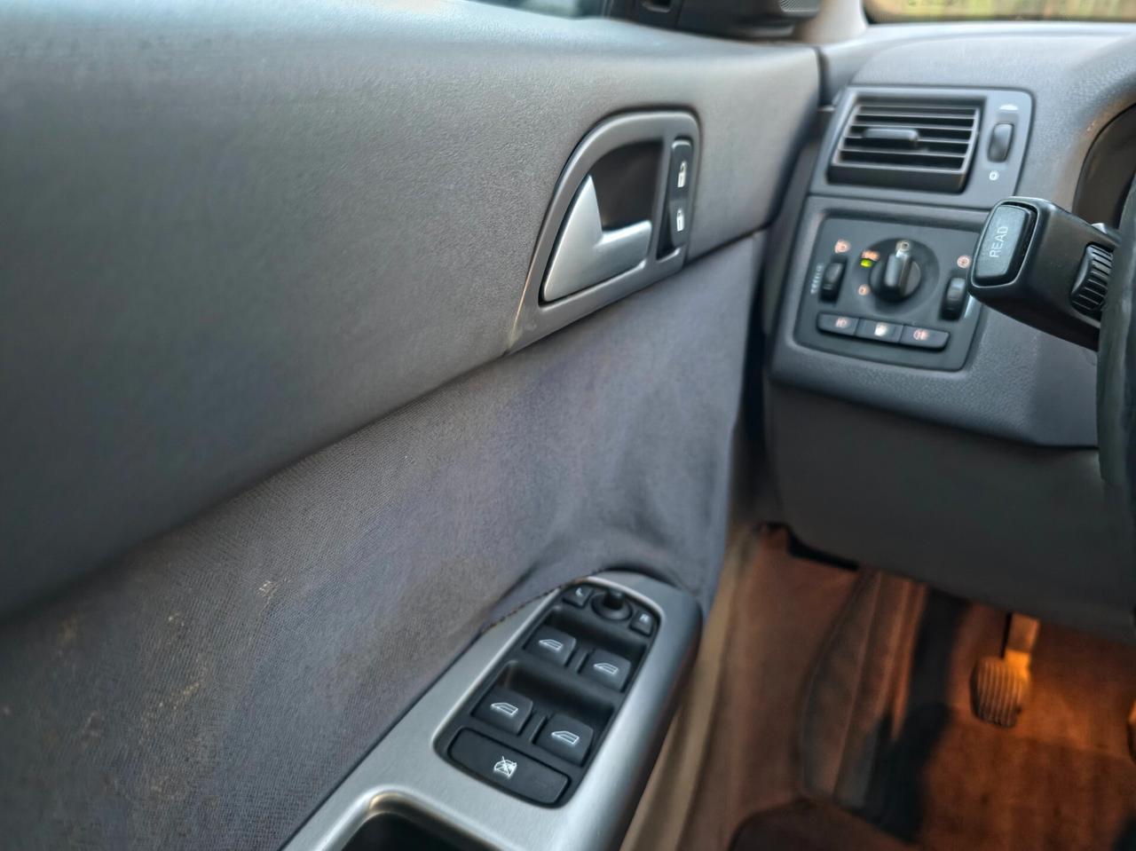 Volvo S40 2.0 D cat Summum CV-136 E3 Manuale NEO 2003