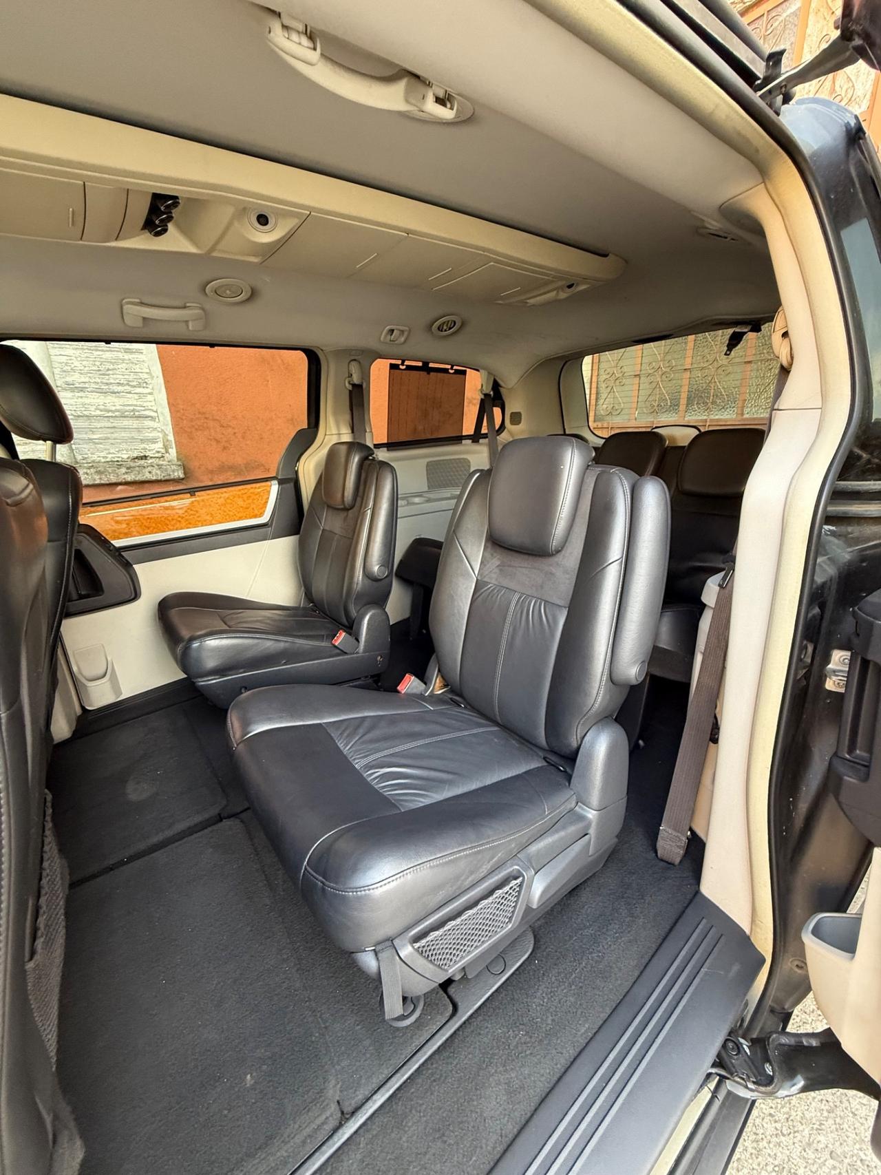 Chrysler Voyager Grand 2.8 CRD cat Limited Auto